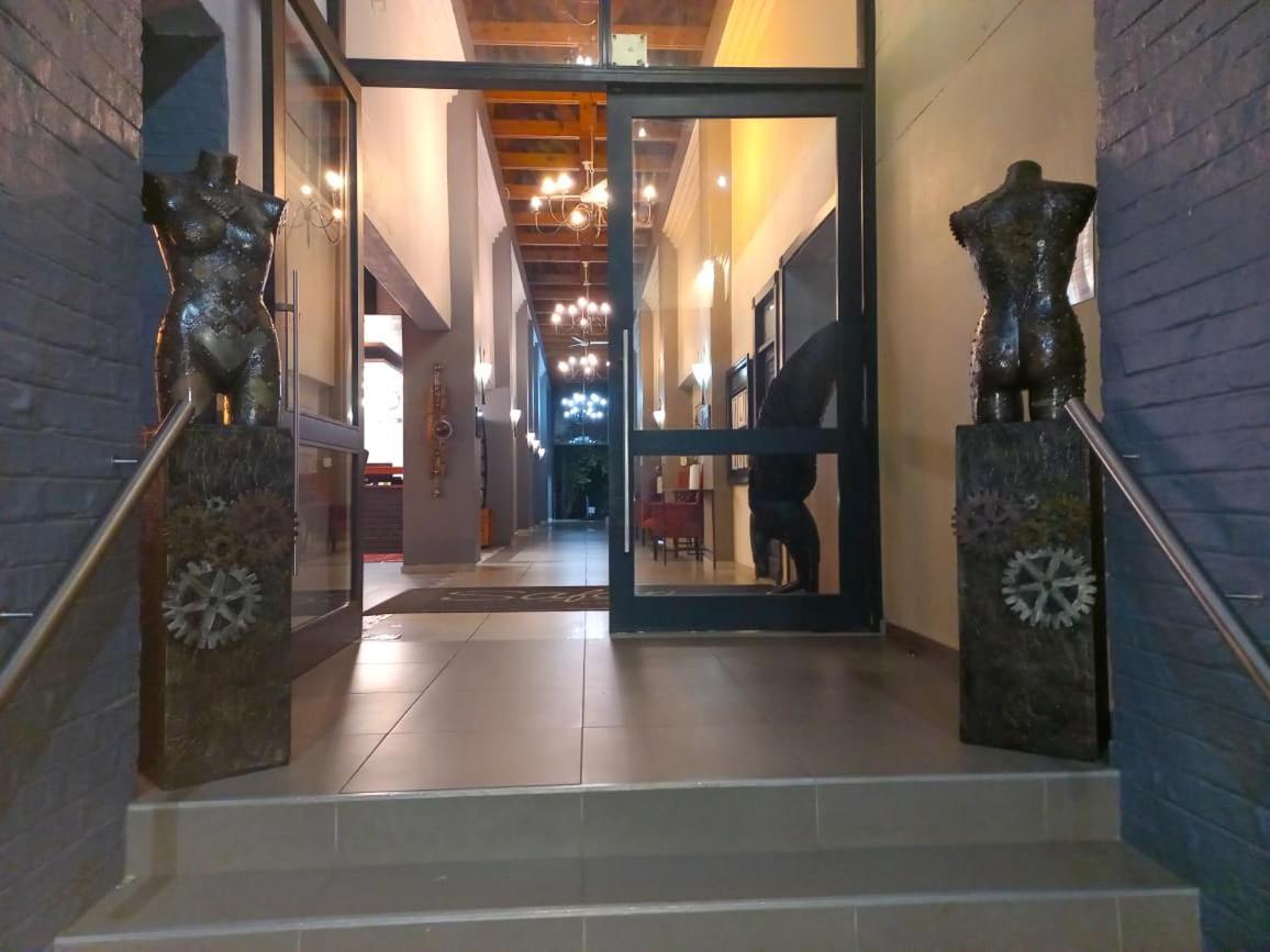 Safari Hotel & Convention Centre Rustenburg Exterior photo